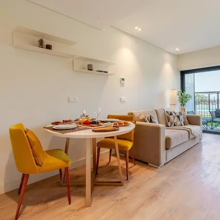 Appartamento W/ Balcony, Pool & Gym In Antas By Hostwise *