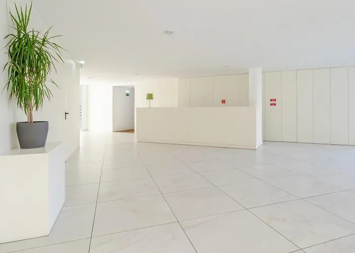 Appartamento W/ Balcony, Pool & Gym In Antas By Hostwise *