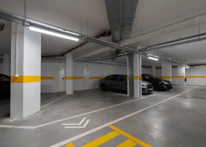 W/ Balcony, Pool & Gym In Antas By Hostwise Appartamento Oporto