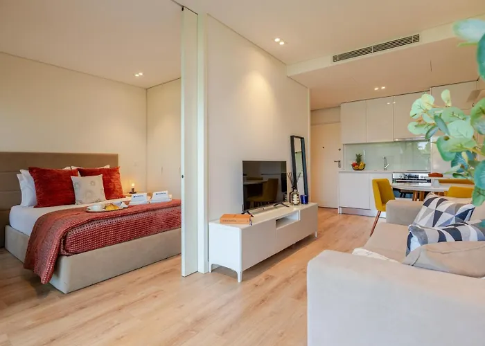 W/ Balcony, Pool & Gym In Antas By Hostwise Appartamento Oporto