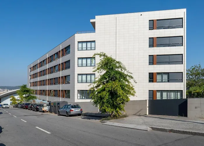 W/ Balcony, Pool & Gym In Antas By Hostwise Porto