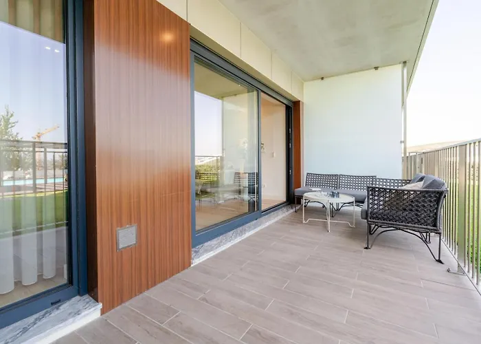 W/ Balcony, Pool & Gym In Antas By Hostwise 波尔图