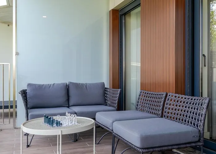 W/ Balcony, Pool & Gym In Antas By Hostwise Appartamento Oporto