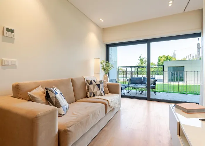 W/ Balcony, Pool & Gym In Antas By Hostwise 波尔图