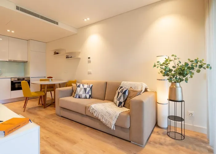 Appartamento W/ Balcony, Pool & Gym In Antas By Hostwise