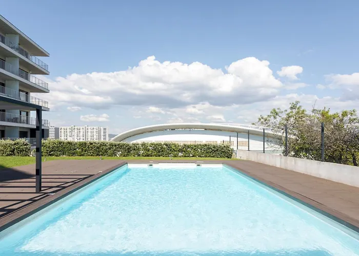 W/ Balcony, Pool & Gym In Antas By Hostwise *