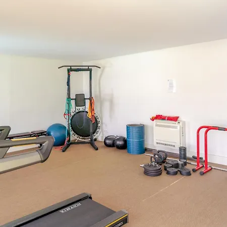 W/ Balcony, Pool & Gym In Antas By Hostwise * Oporto