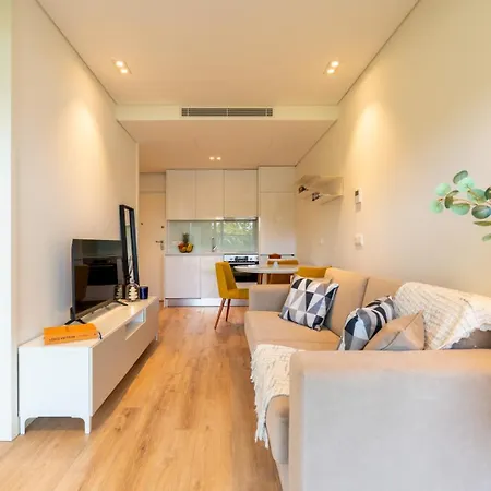 W/ Balcony, Pool & Gym In Antas By Hostwise * Oporto