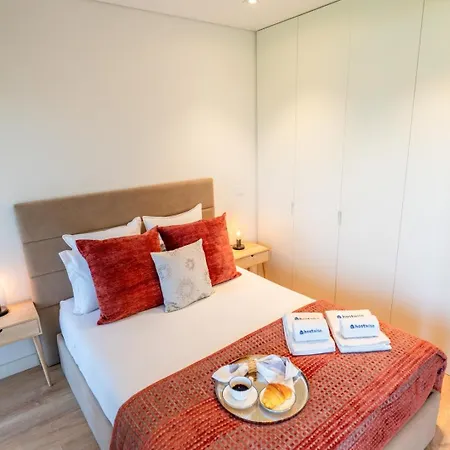 W/ Balcony, Pool & Gym In Antas By Hostwise Apartman Porto
